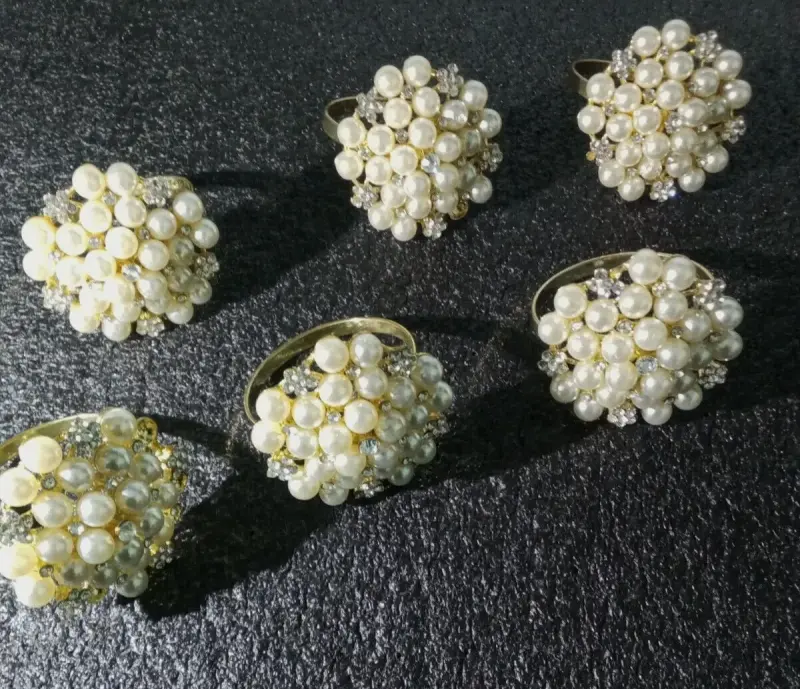 6-pcs- Napkin Holder (With Pearl) view 3