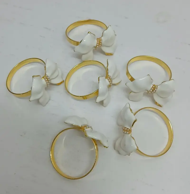 6-pcs- Napkin Holder (With Pearl) view 6