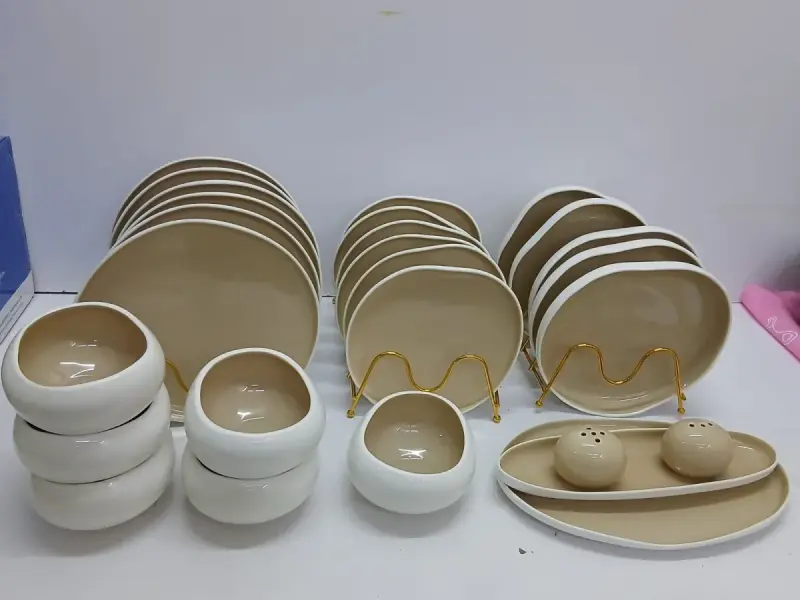 European Porcelain Dinner Set-28PCs view 3