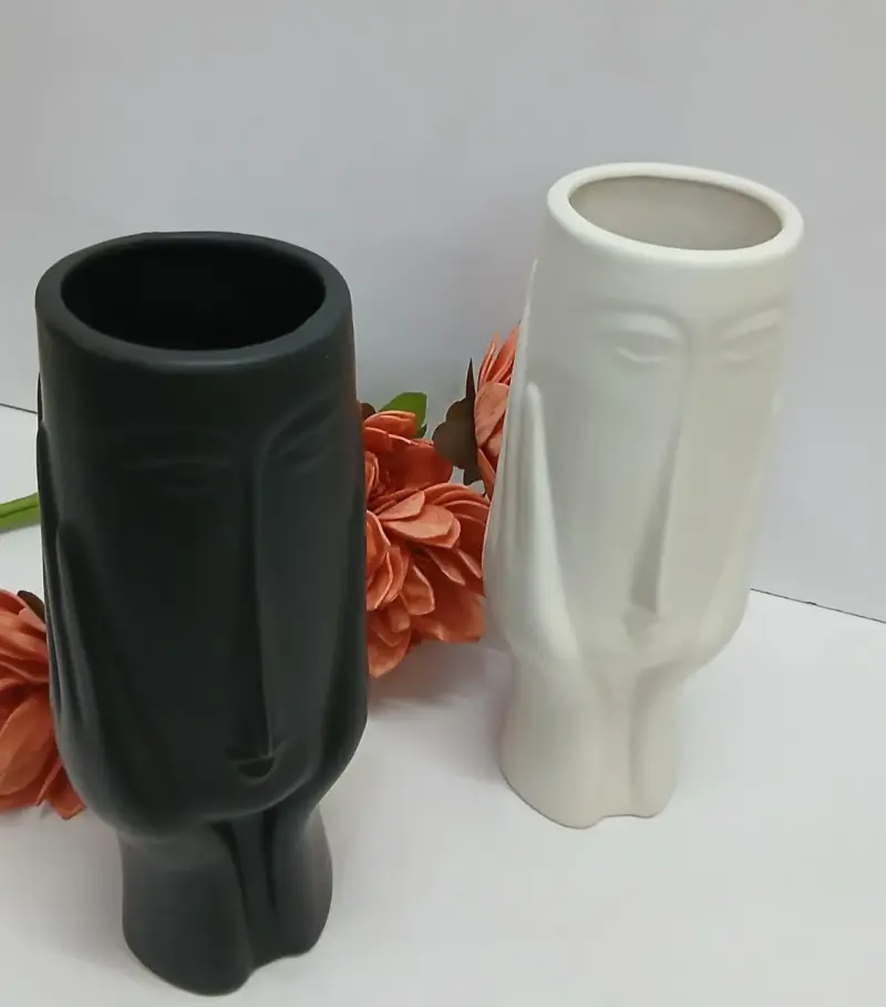 Décor Vase (Avatar Face) | Kenya view 2