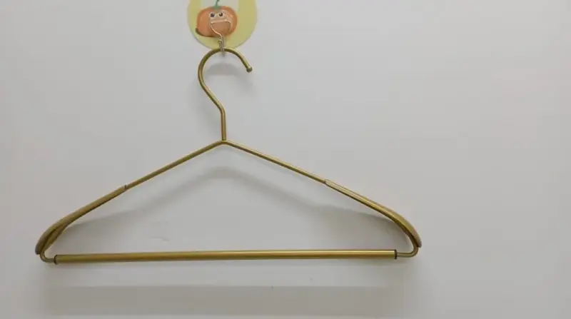 Premium Hanger Black/Gold | Kenya